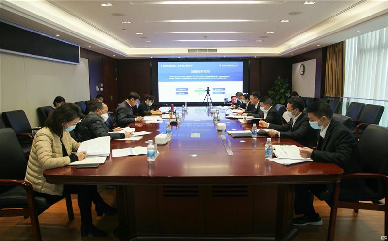 徐志文专题调研四川土地集团和自然尊龙凯时流转服务中心工作