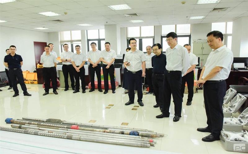 徐志文在物探院调研时强调：打造“金刚钻”，，，，，，服务“大产业”