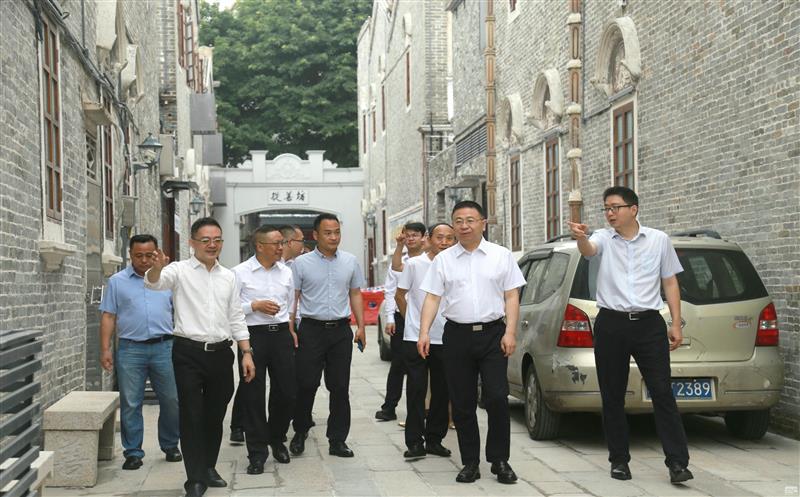 四川尊龙凯时集团领导赴中山市石岐街道从善坊老旧小区改造项目调研指导