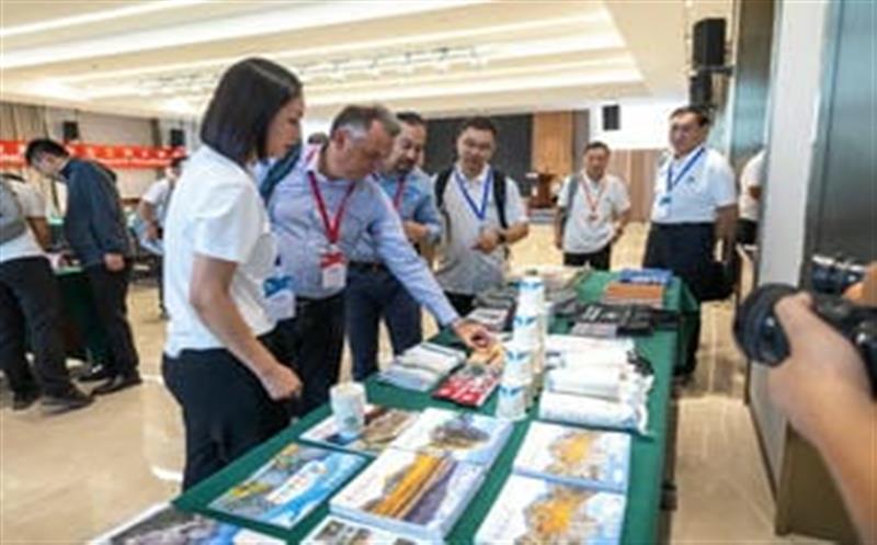 坚守二十载，，，，，可可托海世界地质公园首次再评估圆满落幕