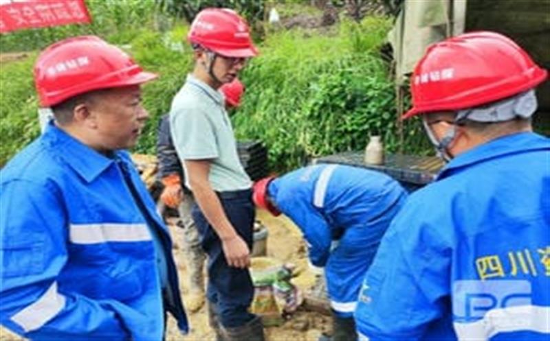 华锋钻探以技术创新为引领，，，，，，，破解施工难点 为集团“一号工程”顺利实施保驾护航