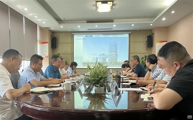 中成集团与四川尊龙凯时置业集团进行座谈交流